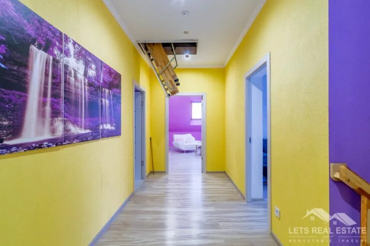 307.1 m² māja, 1533 m² zeme, Torņa 20, Medemciems