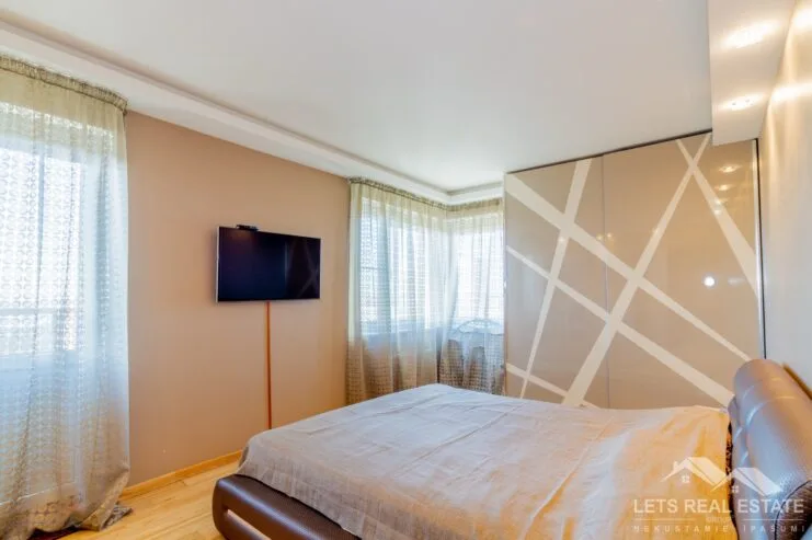 3 istabu dzīvoklis, Anniņmuižas iela 7, Zolitūde
