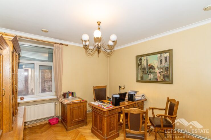 132.3 m² biroja telpas, Krišjāņa Barona iela 33/35