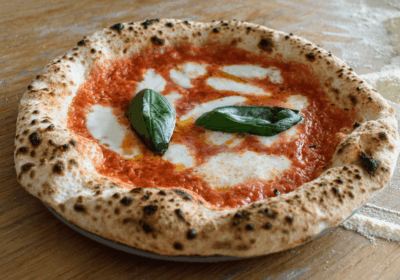 Pizza-Napolitaine-Contemporaine