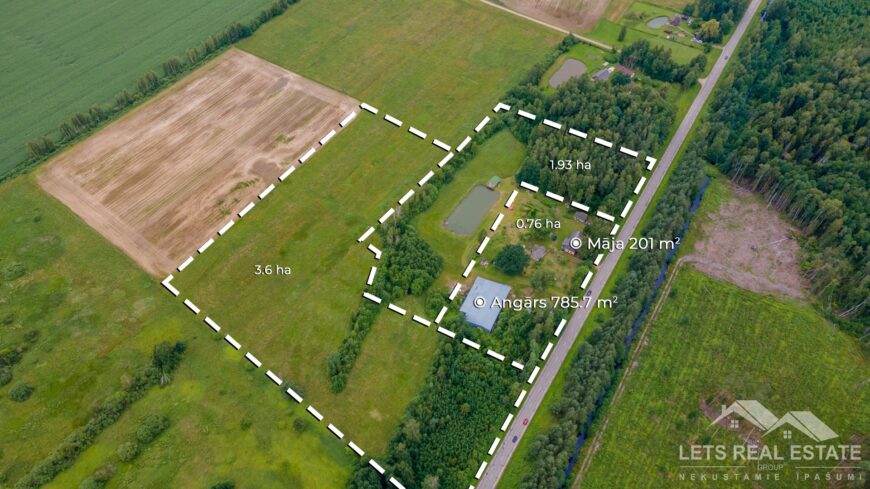 262.42 m² būves, 785.7 m² angārs, 6,29 ha zeme.