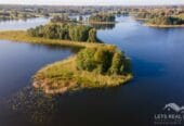 1700 m² sala Aksenovas ezers, Ķīpsala