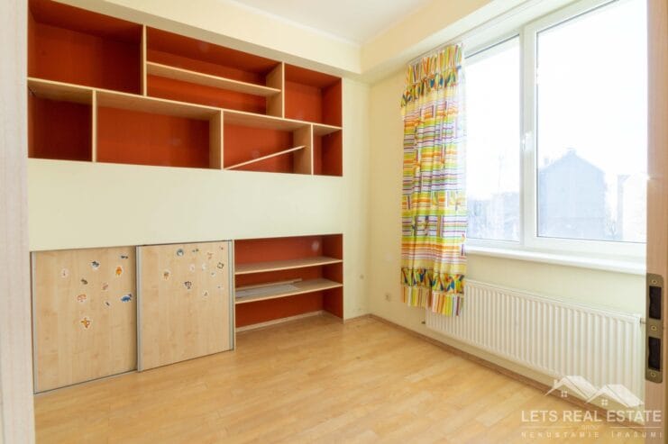 2 istabu dzīvoklis, Klusā iela 18, Brasa, Rīga