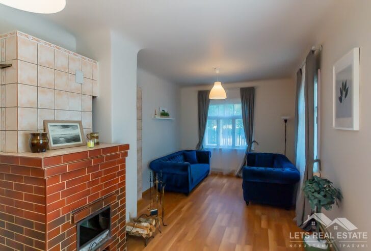 303.4 m² 3 būves, 1769 m² zeme, Lāčplēša iela 17