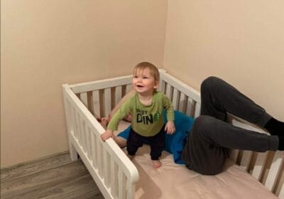 koka-berna-gulta-ar-aizsarmalam-un-matraci-Copy