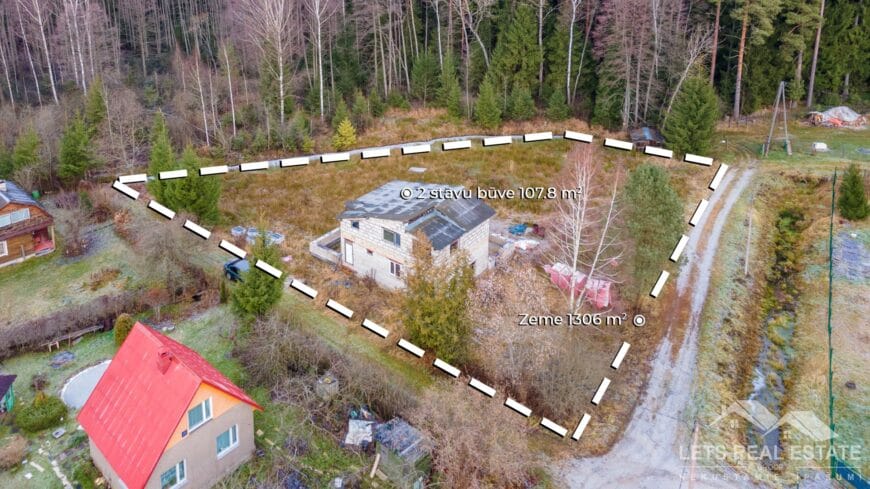 107.8 m² 2 stāvu būve, 1306 m² zeme, Vaivadi