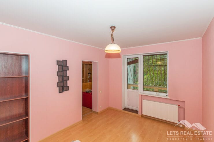 2 istabu dzīvoklis, Pūces iela 51, Purvciems, Rīga