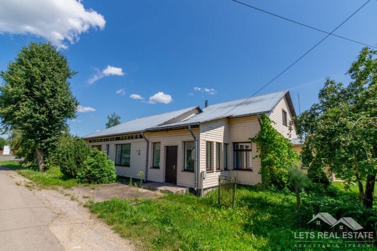 192.7 m² veikals – māja, 1922 m² zeme