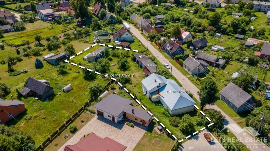 192.7 m² veikals – māja, 1922 m² zeme